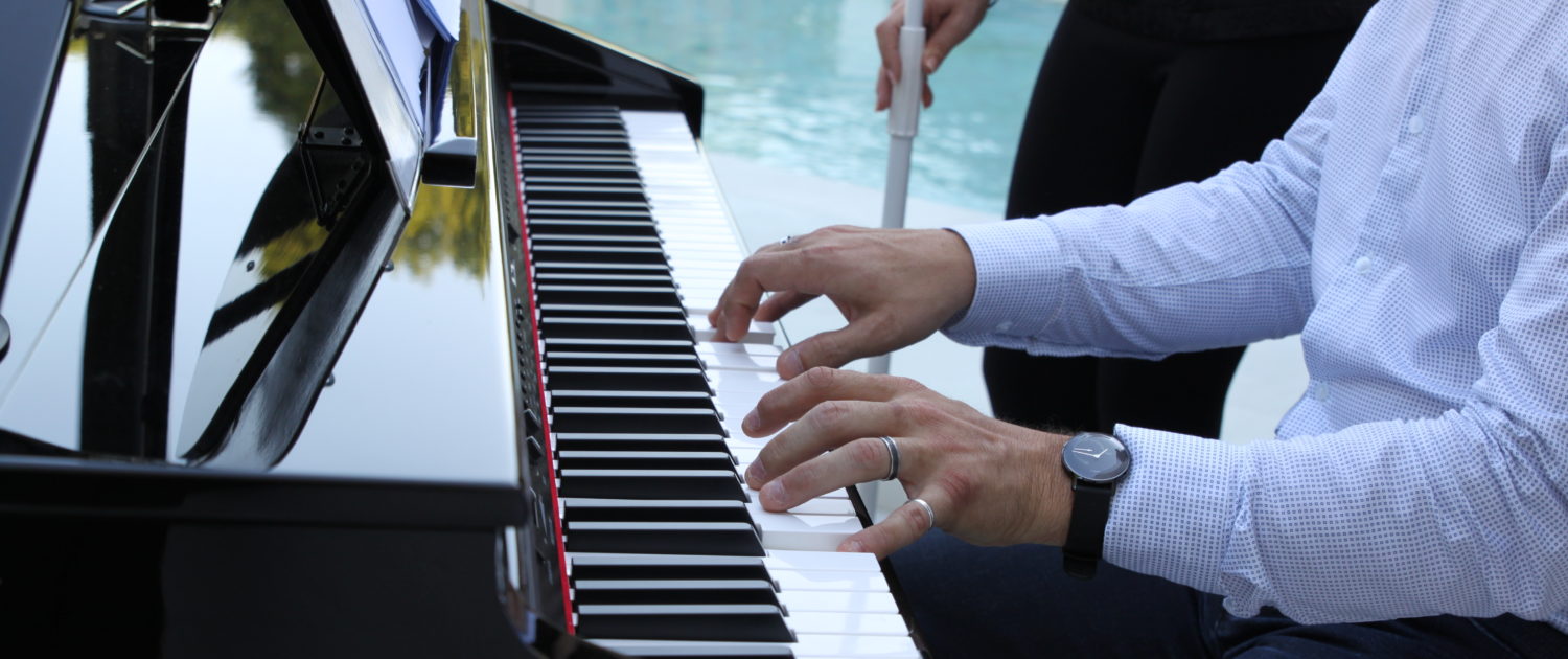 Pianiste en Live au bord de la piscine au Chateau de la Rairie (44), animation musicale