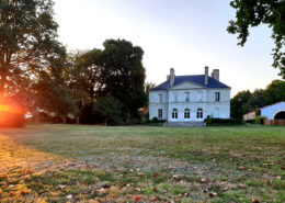 Profitez des soirées d'été au bord de la piscine sécurisée à Pont Saint martin à Nantes