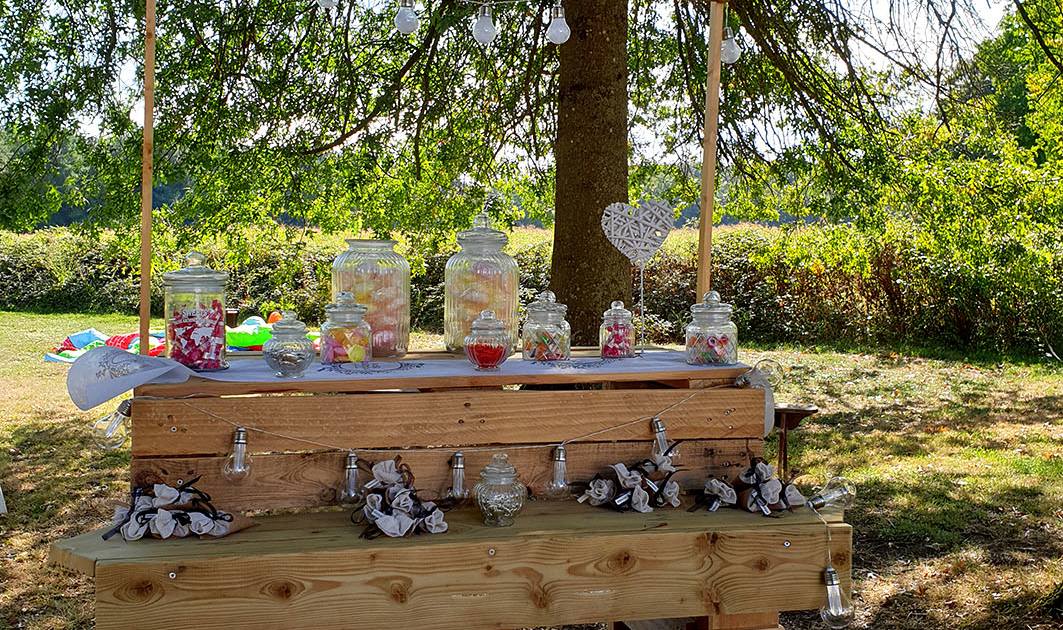 Candy Bar Mariage au Chateau à Pont Saint Martin 44