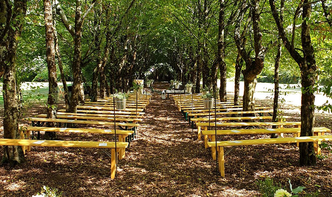 Cérémonie dans l'Allée des Amoureux dans le parc du Chateau de la Rairie 44