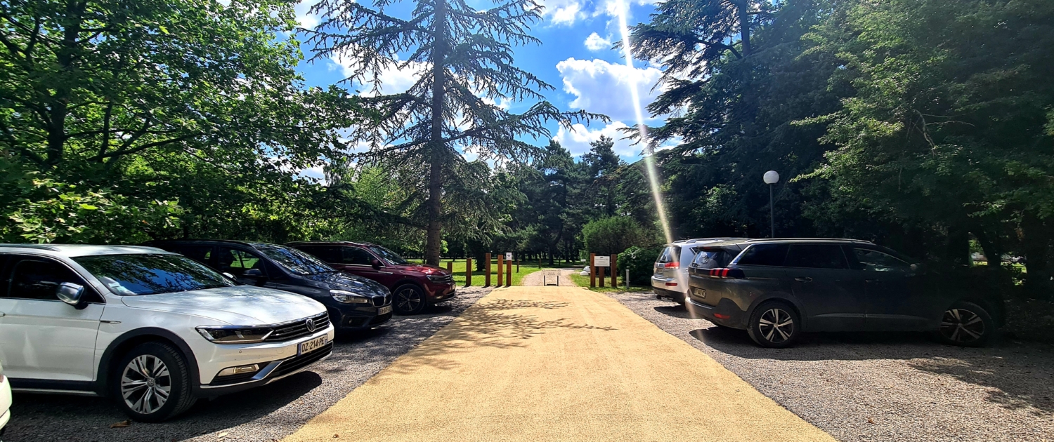 Parking Château de la Rairie